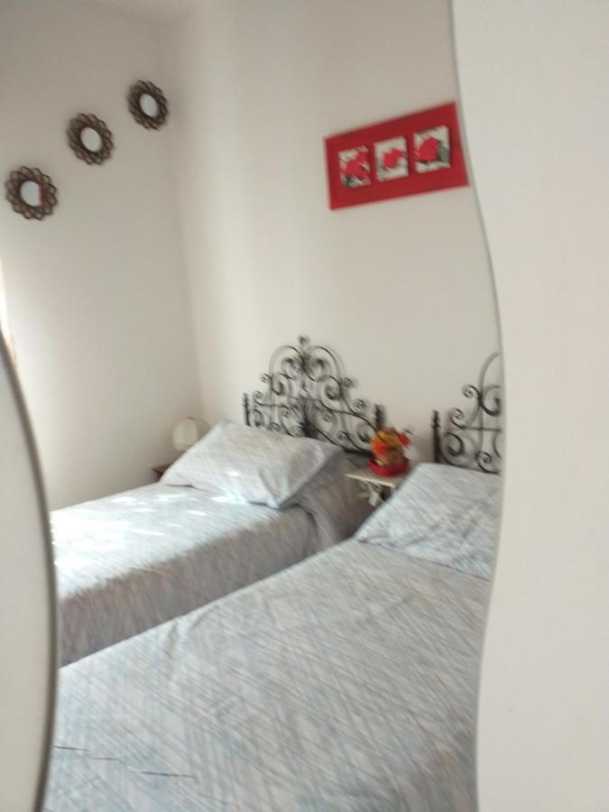 Bed & Breakfast La Rosa Rossa Кальї Екстер'єр фото